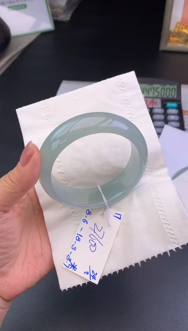 【闪购商品】翡翠手镯未镶嵌玉手镯