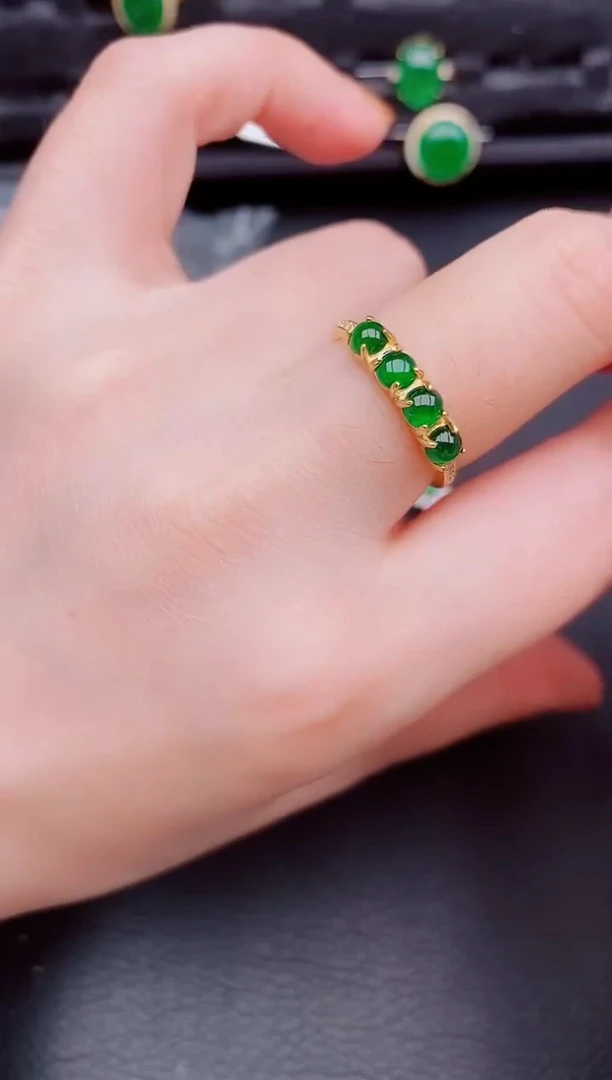 【闪购商品】翡翠戒指银S925镶嵌天然a货翡翠358