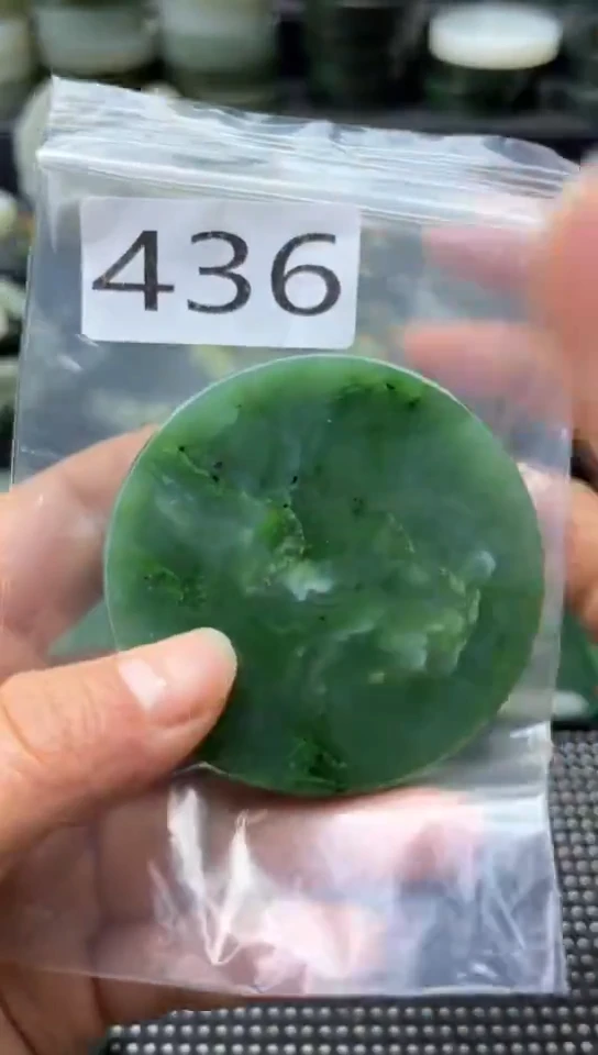 未镶嵌和田玉珠宝半成品镯芯