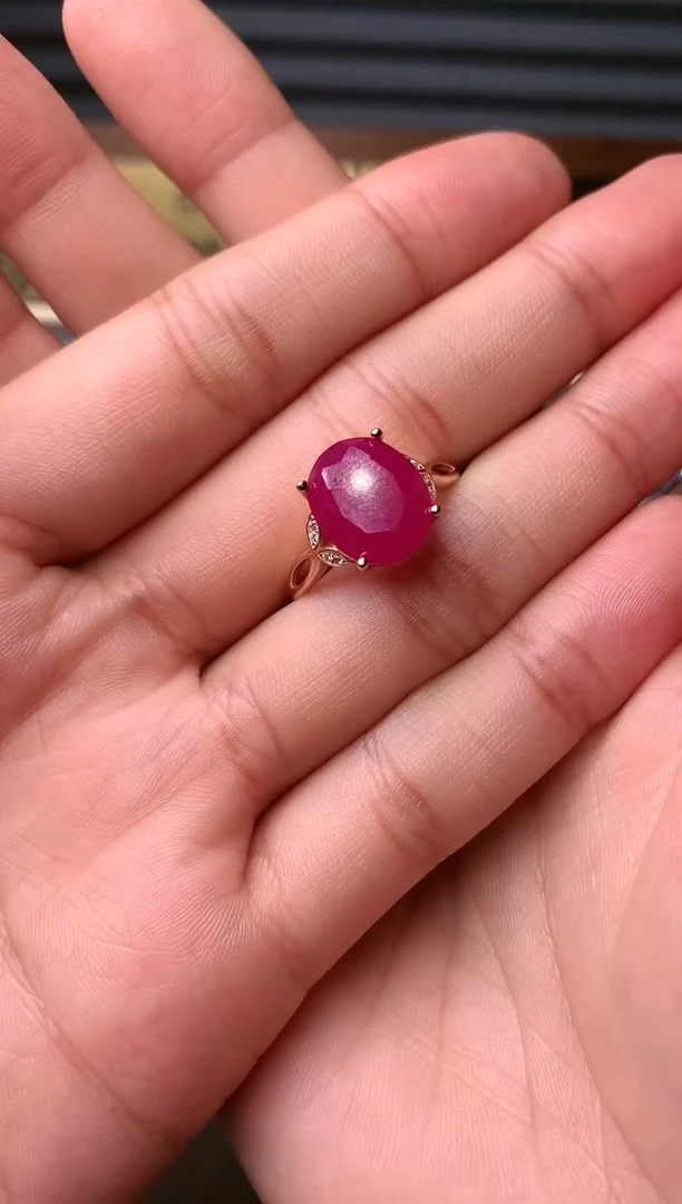 【闪购商品】红宝石戒指银S925镶嵌........