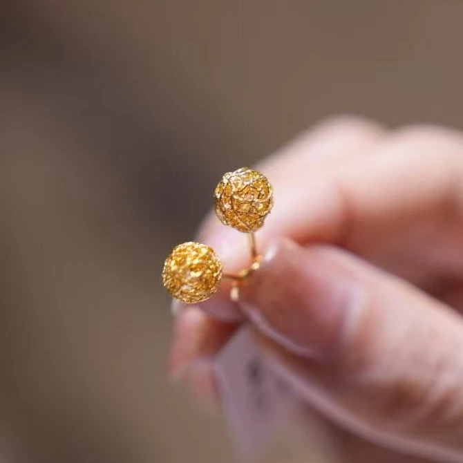 【巧玲专属】足金999镂空金珠耳钉 经典时尚百搭 2.63