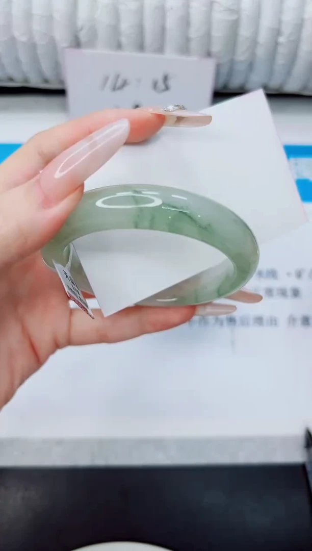 石英质玉手镯未镶嵌15/54.6