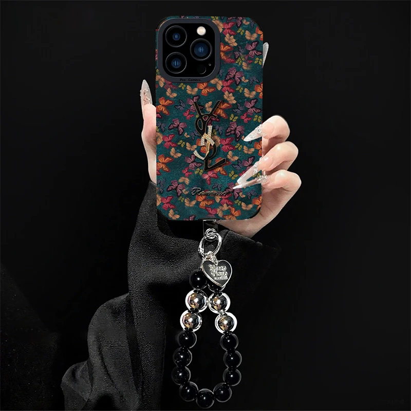 适用【苹果16ProMax】手机壳iPhone潮牌网红复古蝴蝶绿瞳眼小羊