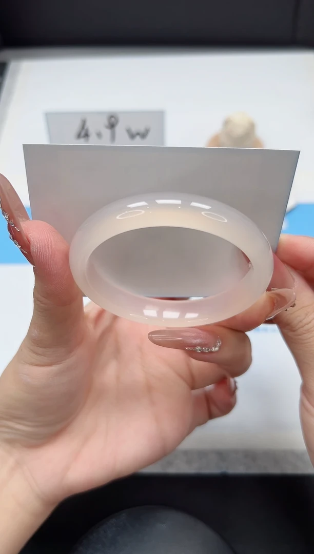 【闪购商品】石英质玉手镯未镶嵌245/荔枝55.5