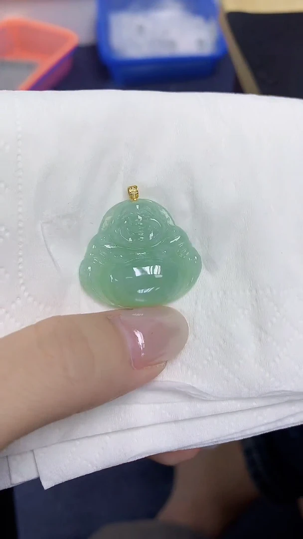 翡翠18K金镶嵌颈饰天然缅甸翡翠A货