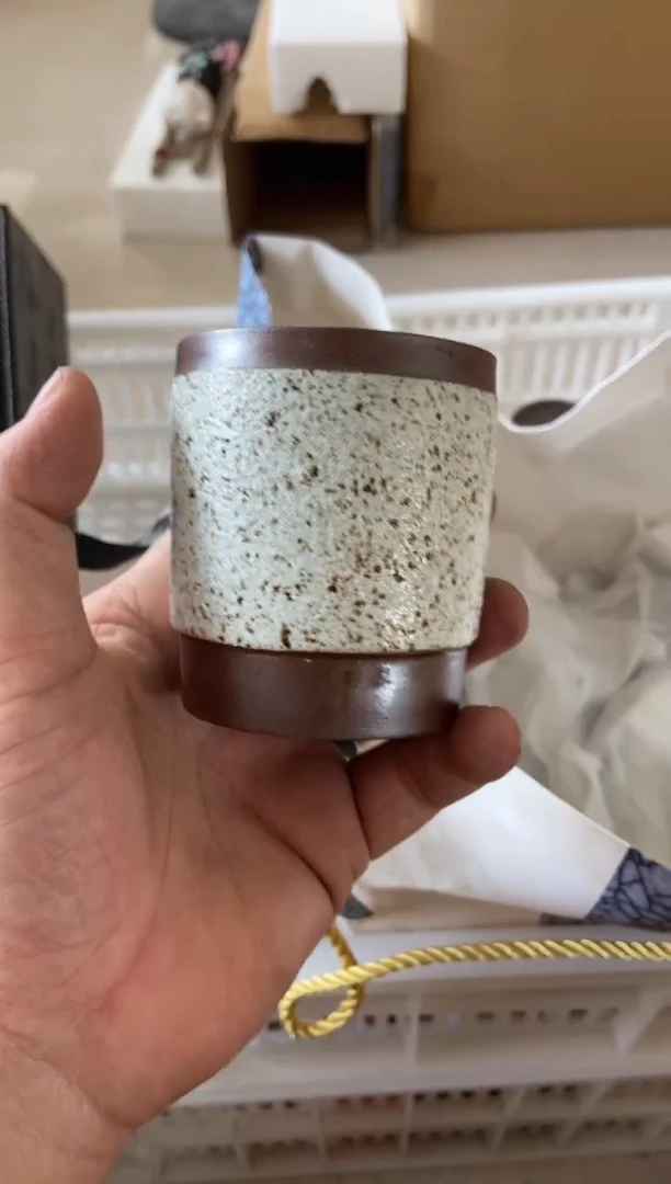 杯 摄影的产品有使用过的痕迹有点脏介意勿拍