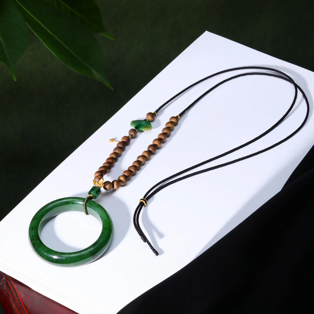 【意婵】《万事从心》18k金老俄料和田碧玉平安环项链沉香翡翠-915379