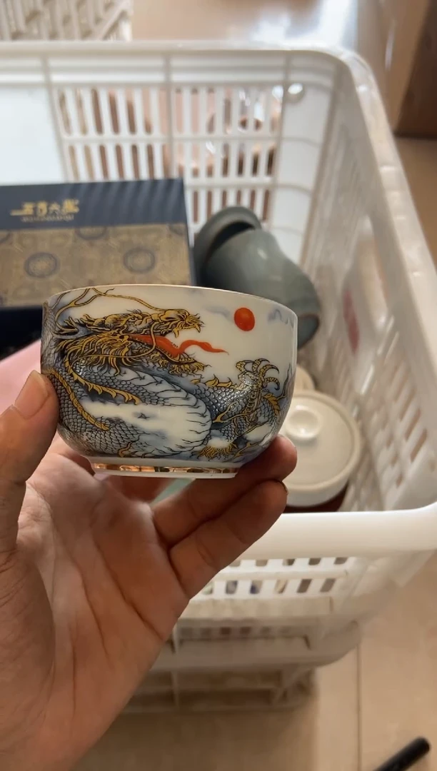 杯无运费险有瑕疵的摄影的产品有使用过的痕迹有点脏介意勿拍