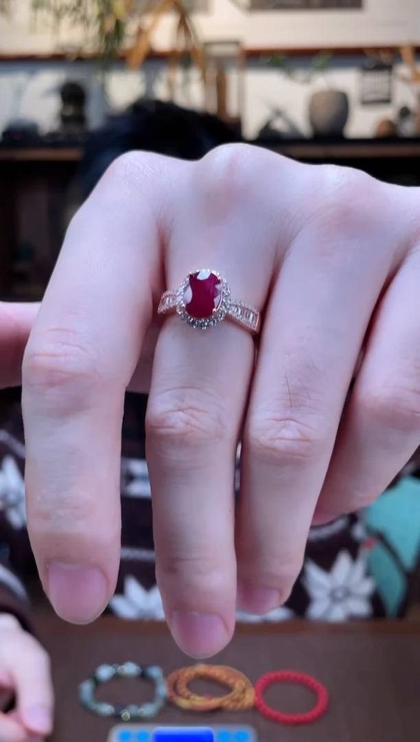 【闪购商品】红宝石戒指银S925镶嵌红宝石银戒*5CBGF