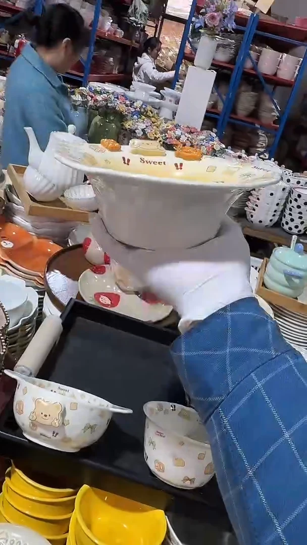 陶瓷深碗小熊 微瑕凑满20元包邮