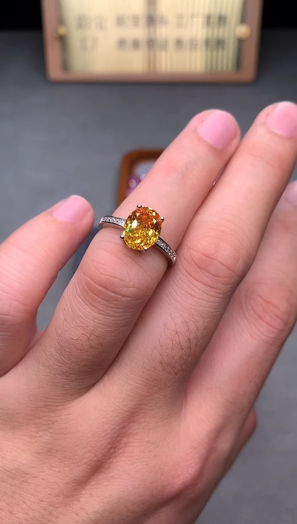 银S925镶嵌戒指黄色碧玺2222