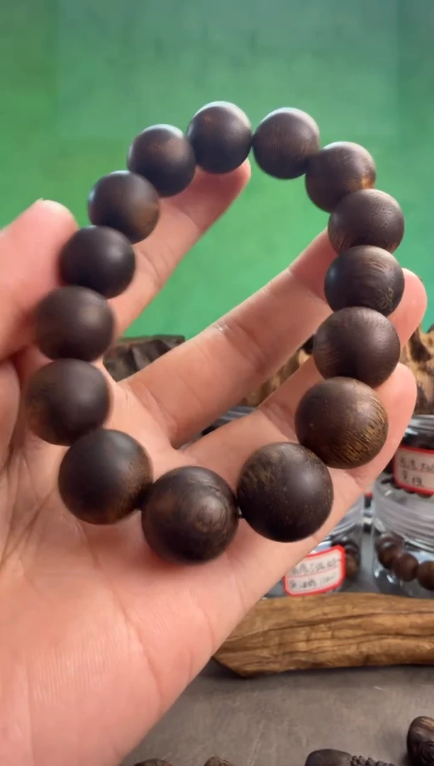 沉香手串小*?1.5*多样性发一