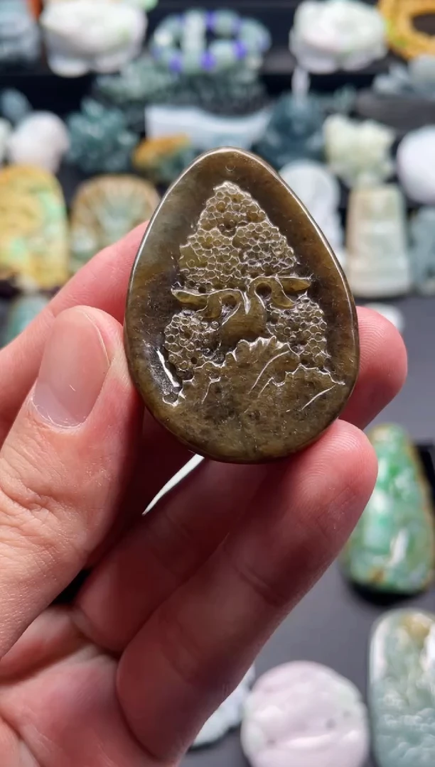 颈饰未镶嵌翡翠4  天然翡翠a货  山水