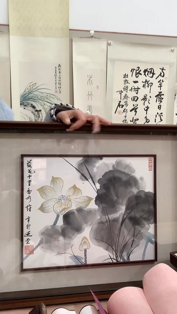 【闪购商品】国画j饶老师国画（荷花）镜框一件