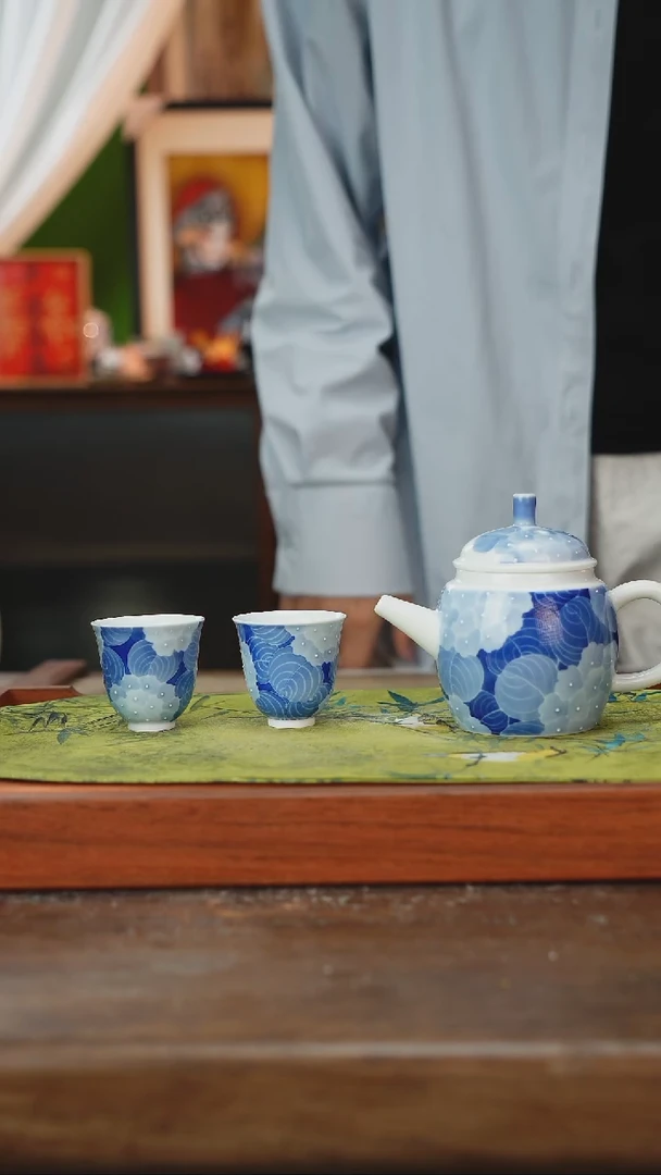 摆件景德镇釉下手绘陶瓷茶具，茶叶罐，咖啡杯