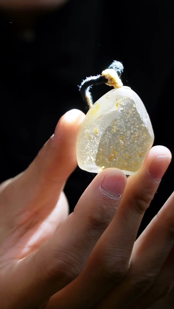 吊坠(赠链)未镶嵌水晶水晶