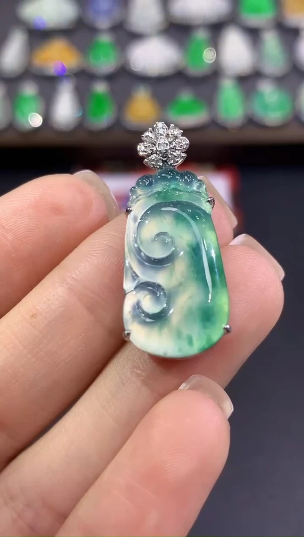 吊坠(不含链)18K金镶嵌翡翠D29