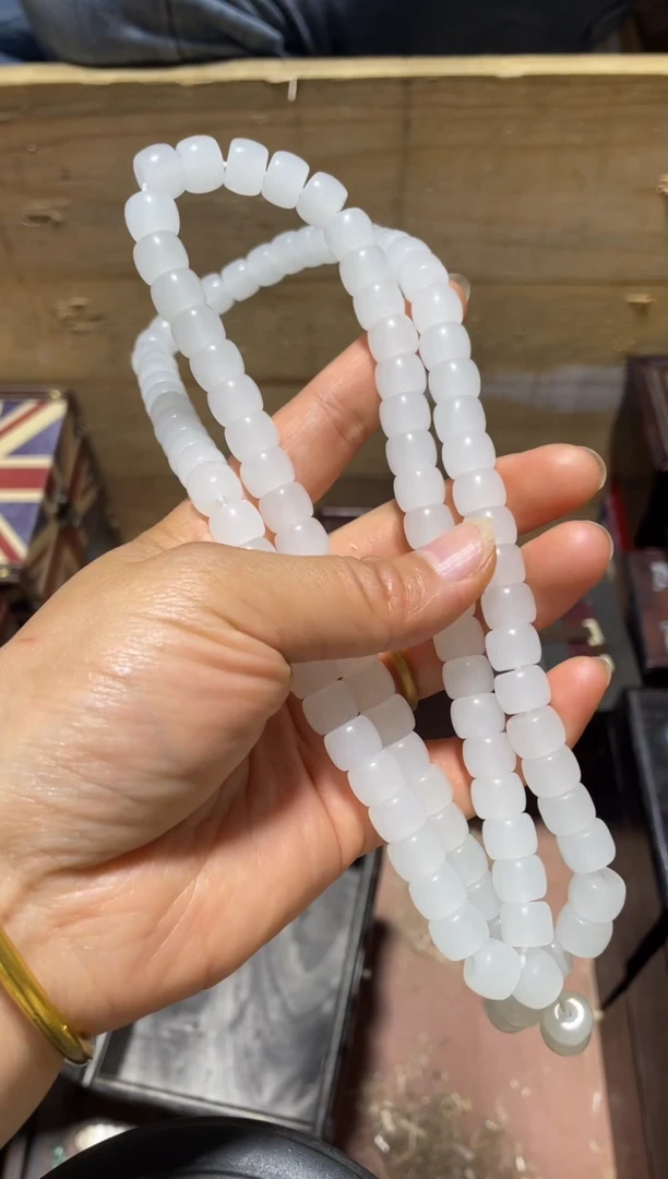 和田玉未镶嵌颈饰羊脂白108颗项链老型珠
