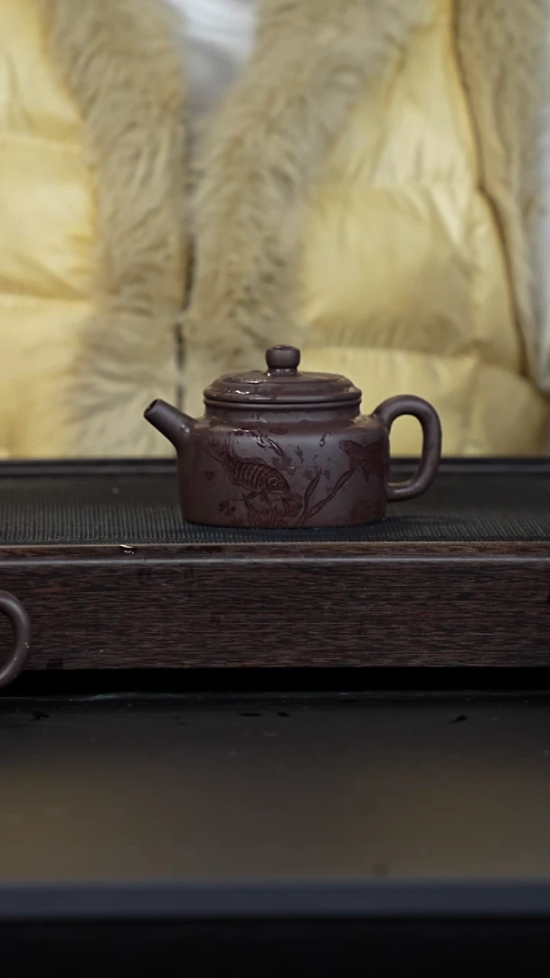 【闪购商品】紫砂茶壶乌泥刻绘德钟