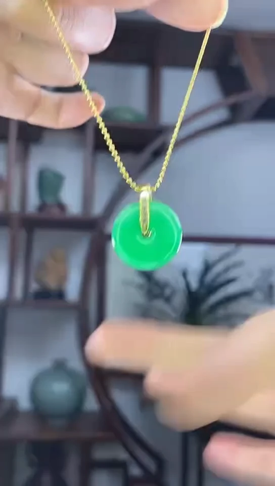 吊坠(赠链)未镶嵌翡翠X20阳绿平安扣