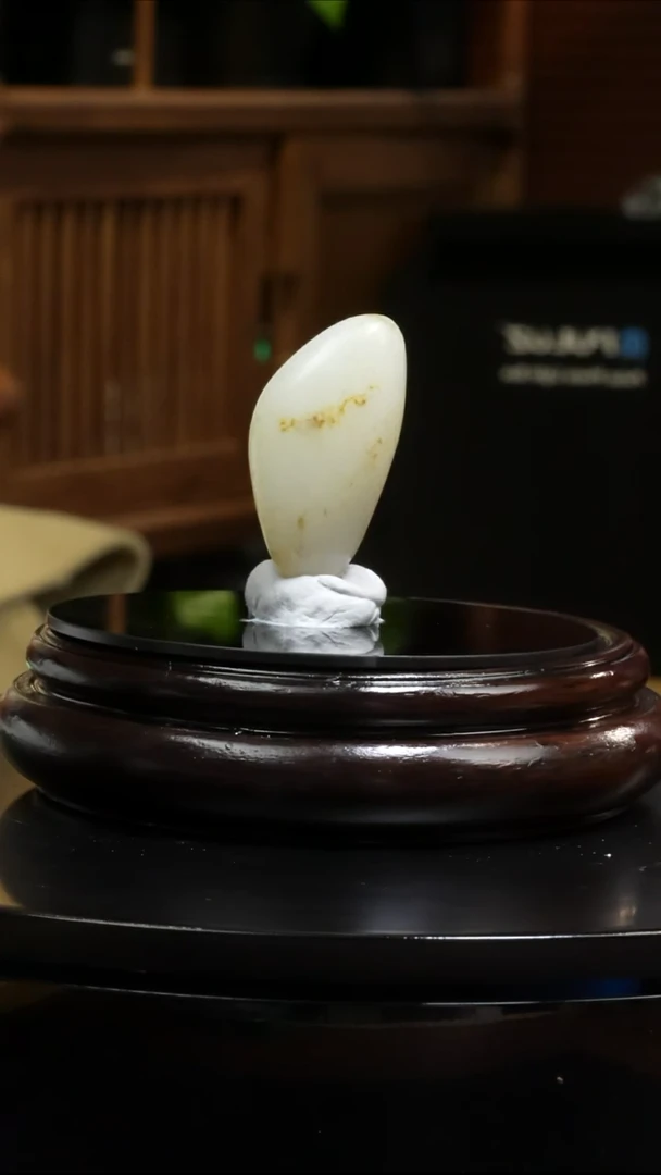 【闪购商品】和田玉吊坠(不含链)未镶嵌23.5克和田玉原石