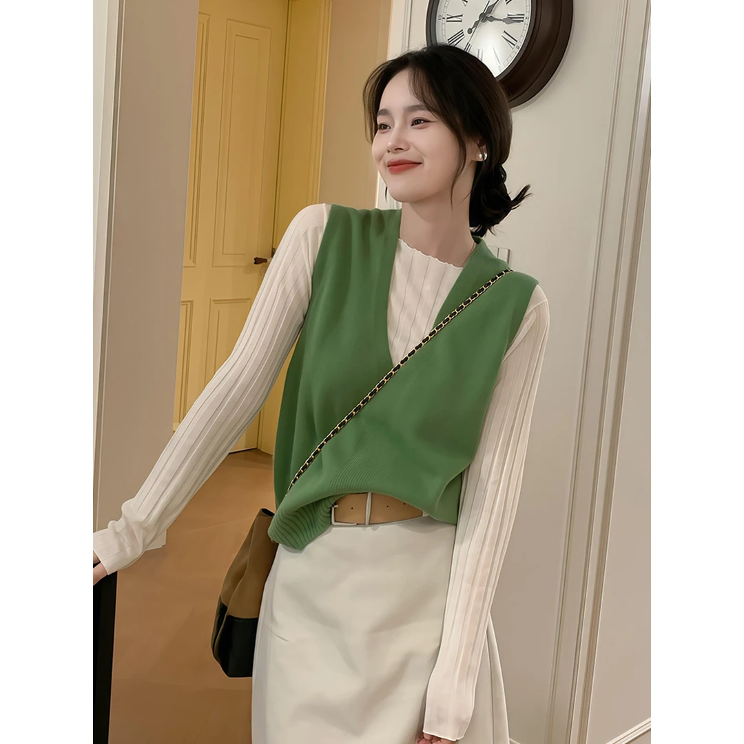 早秋装绿色针织背心打底奶fufu慵懒风高级感超好看毛衣内搭套装女