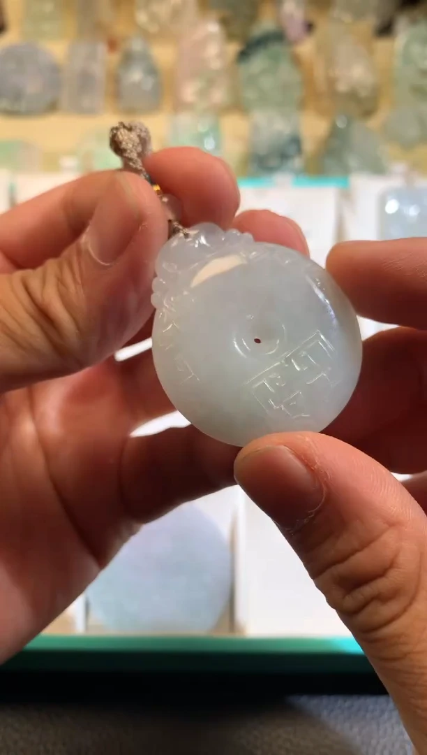 翡翠未镶嵌颈饰6/22/177