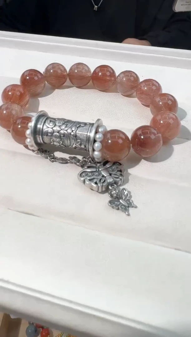 【闪购商品】水晶手链未镶嵌大卡红兔毛设计款