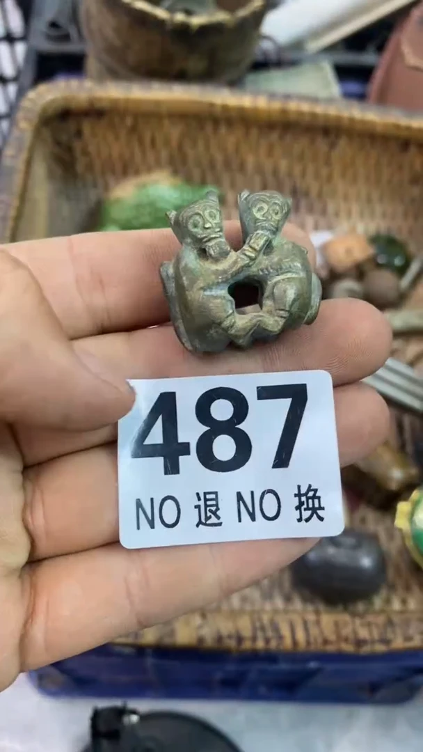 万*家具摆件一个