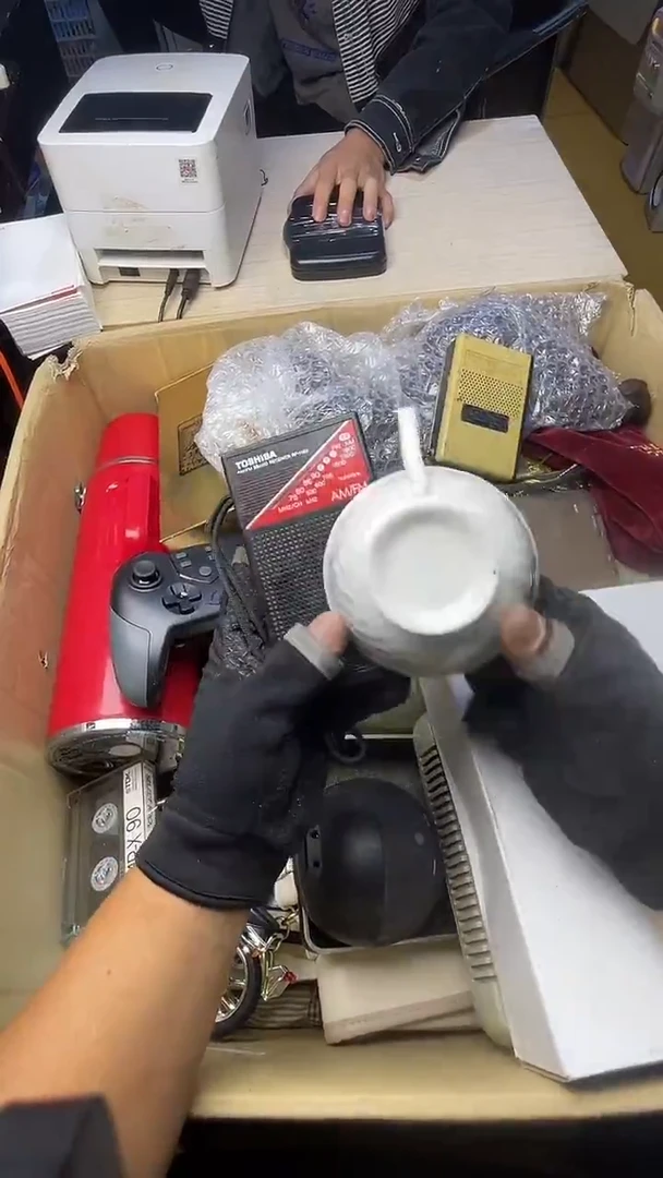 我****6二手商品不退不换