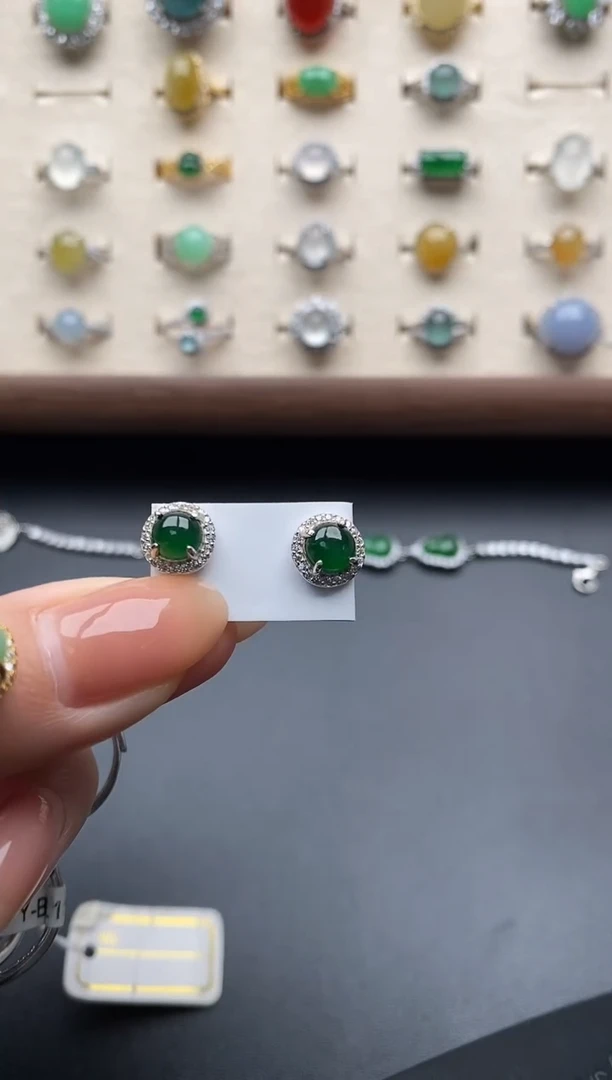 银S925镶嵌戒指翡翠一物一证一礼盒