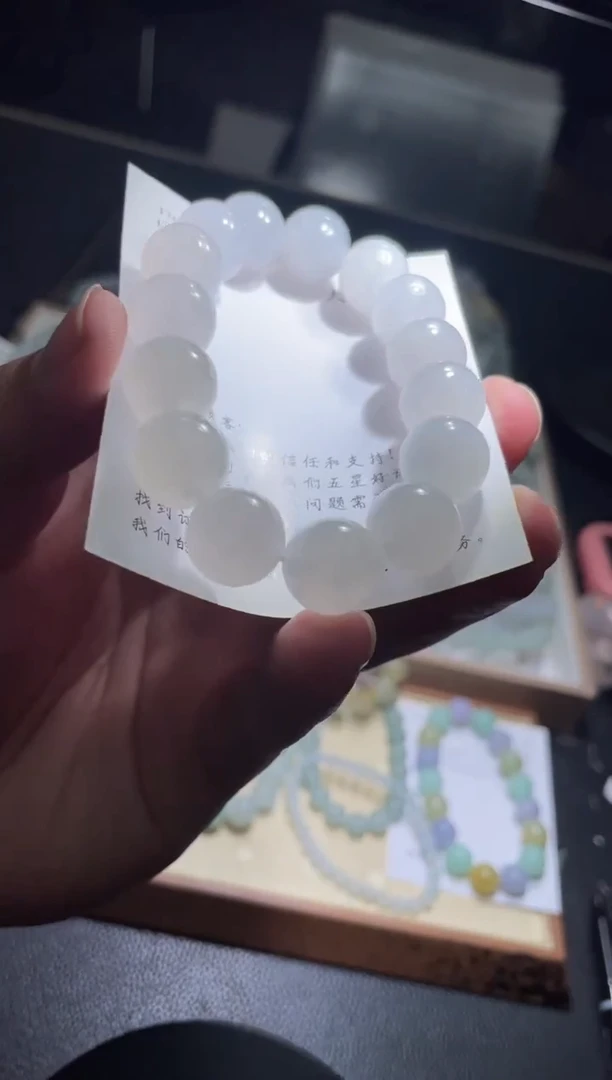 未镶嵌定制翡翠翡翠