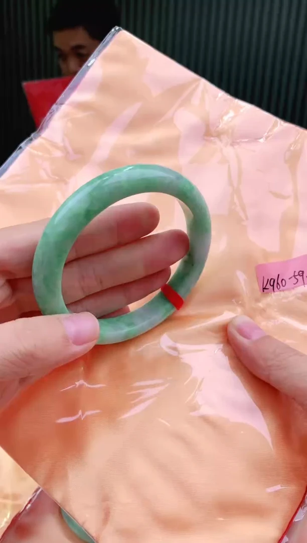 未镶嵌手镯翡翠59+