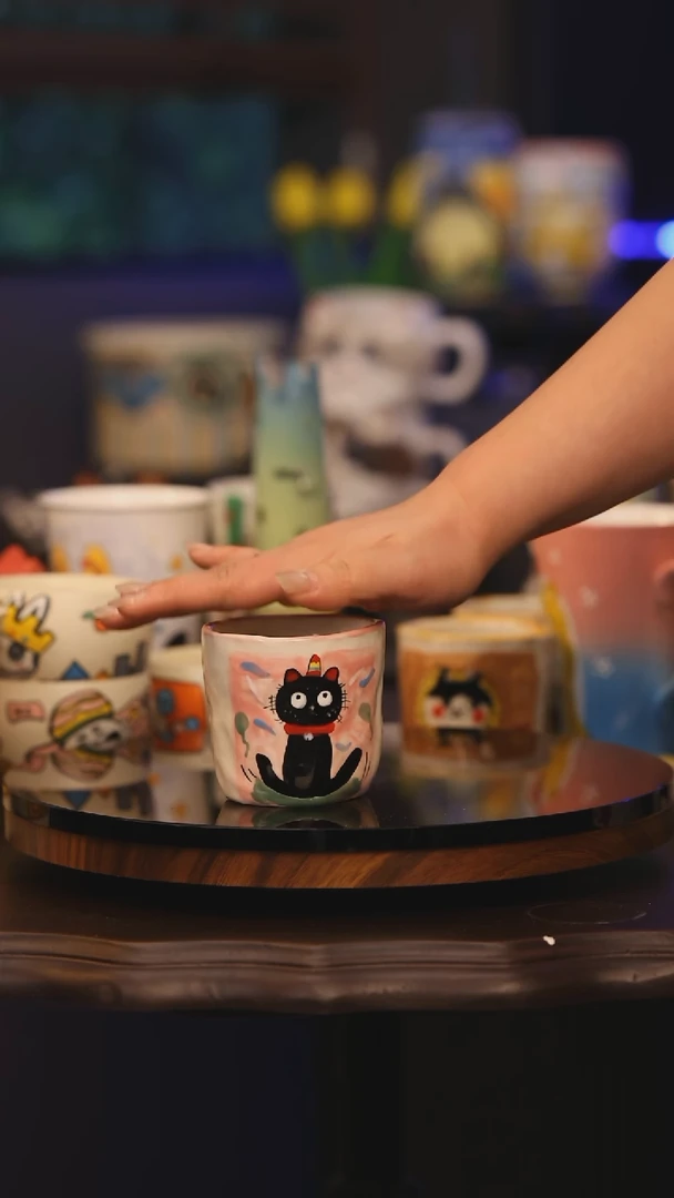 【闪购商品】摆件景德镇釉下彩绘设计师款式陶瓷