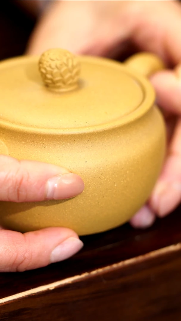 茶壶紫砂黄金段泥*特价