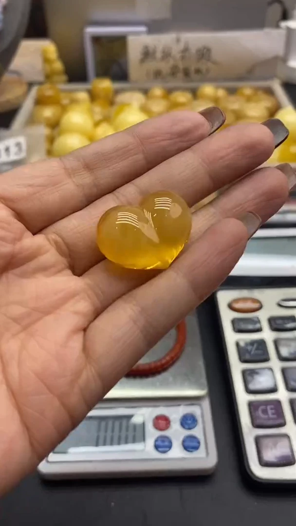 琥珀未镶嵌珠宝奇石2326