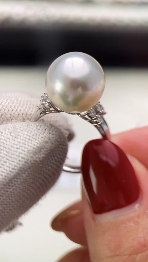 【闪购商品】海水珍珠戒指18K金镶嵌12-13mm澳白宝石光偏青调