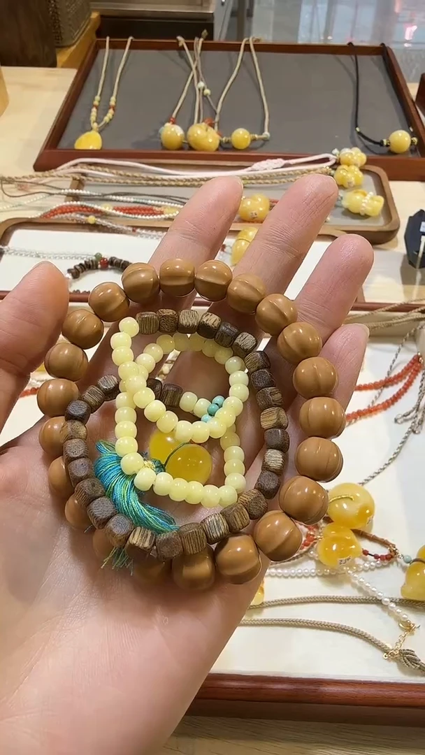 把件非洲紫檀（红花梨）佳****肤鲨鱼背