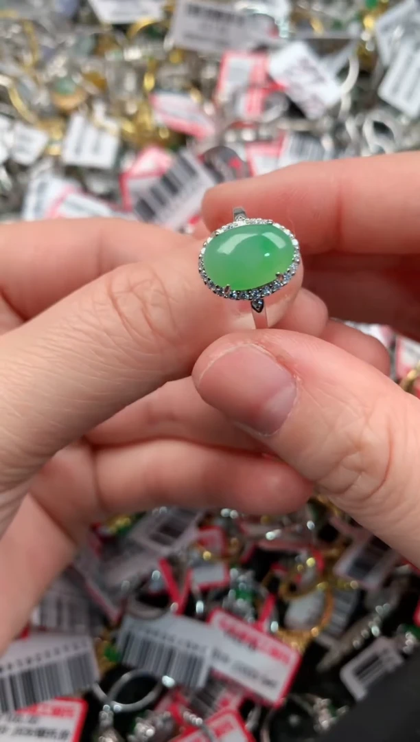 银S925镶嵌戒指翡翠888   1