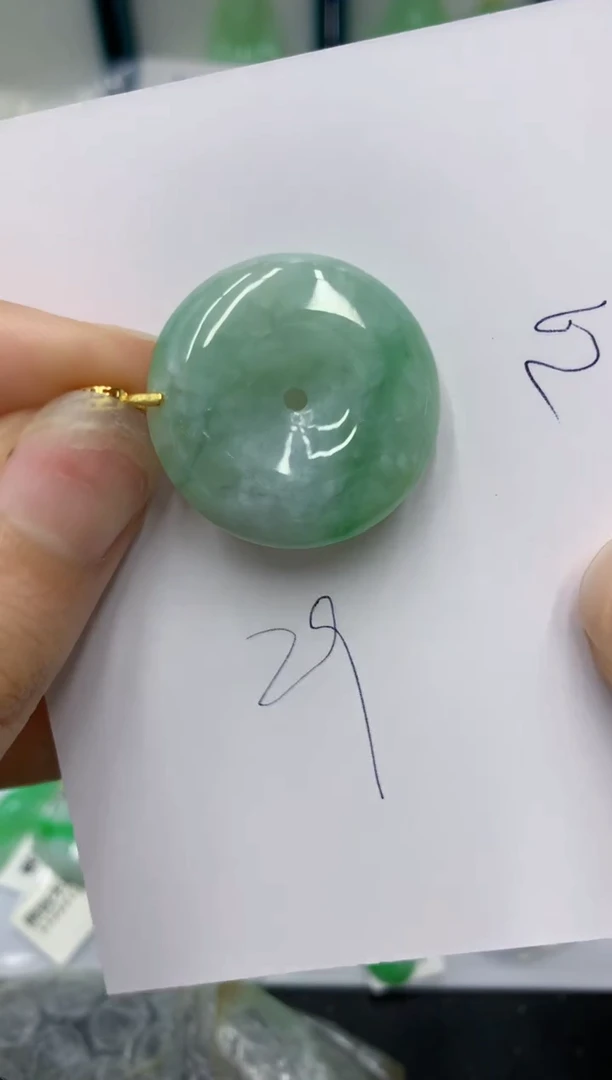 颈饰未镶嵌翡翠11111111111