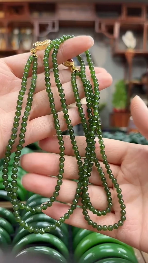 颈饰未镶嵌和田玉项链