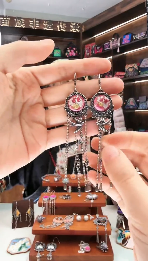 【闪购商品】织绣56蚩梦苗族古绣