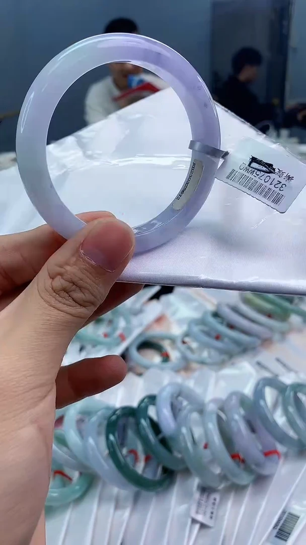 【闪购商品】翡翠手镯未镶嵌翡翠天然缅甸A货