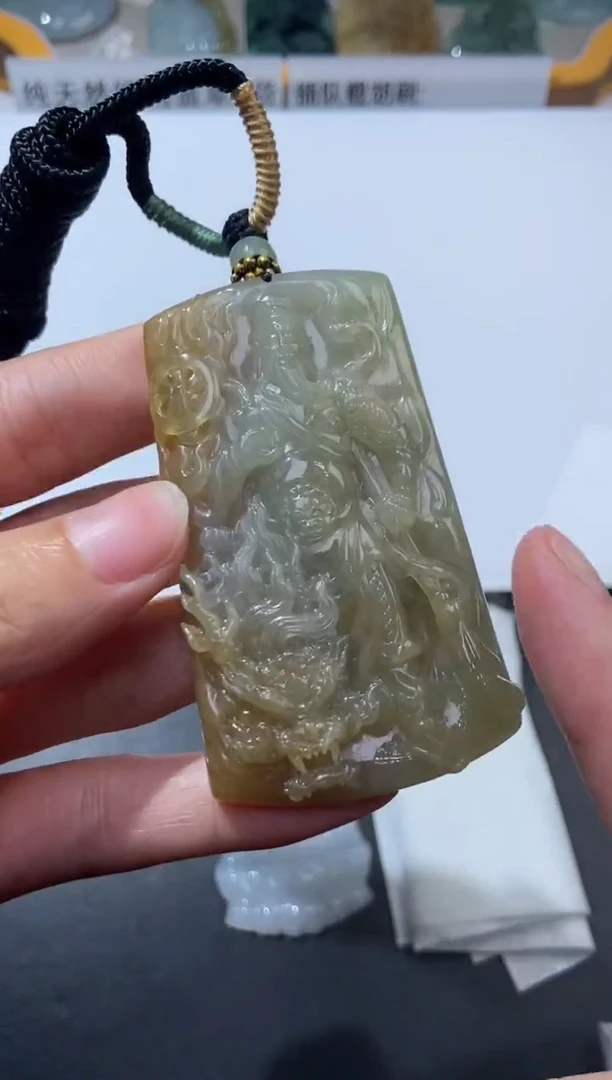 未镶嵌挂件翡翠371862   多人