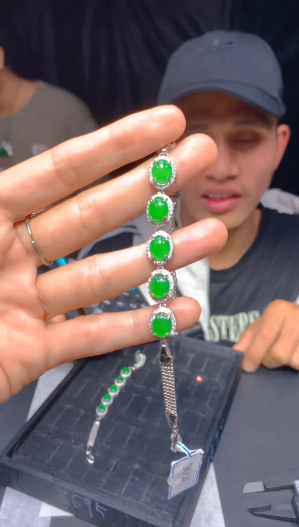 【闪购商品】定制翡翠未镶嵌83多样性发货（发其一）