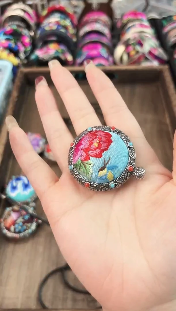 艺枝独绣手工饰品155