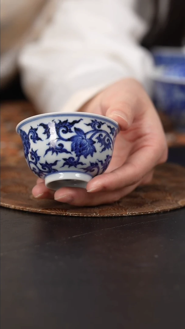 【闪购商品】杯润山堂青花缠枝
