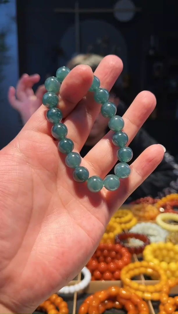 未镶嵌手链翡翠12左右