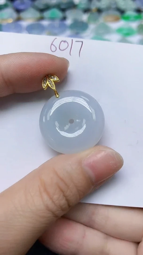 翡翠未镶嵌颈饰 天然缅甸翡翠A货