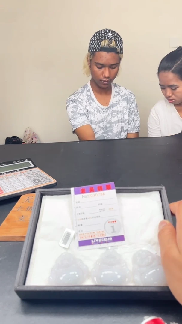 定制翡翠未镶嵌毛货定制多样性发其一（拍一发一）